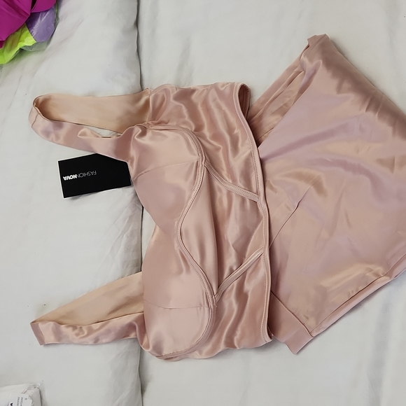 Brand new fashinova set - Picture 5 of 6